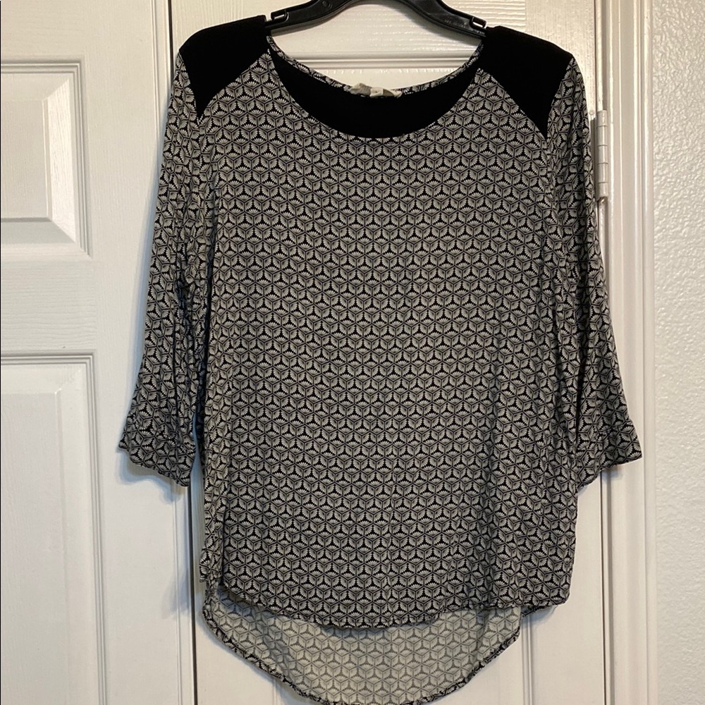 Olive & Oak Black and White 3/4 Sleeve Blouse